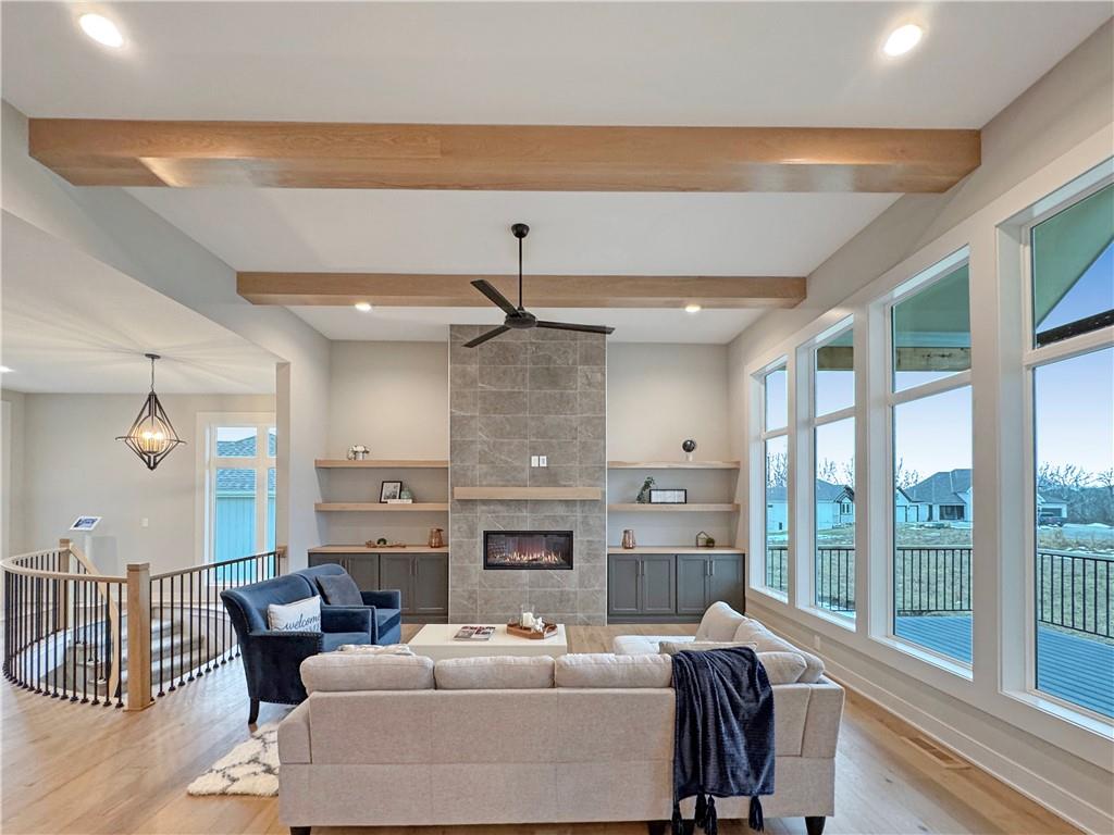 Listing Photo MLS #HMS2480246