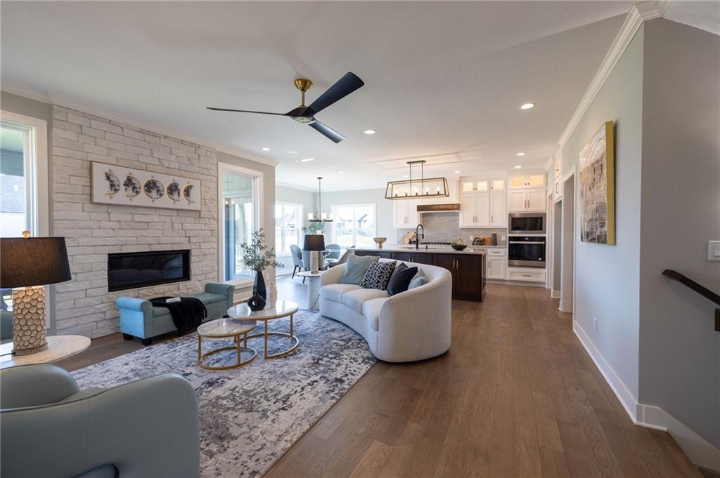 Listing Photo MLS #HMS2511168