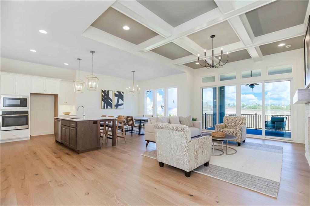 Listing Photo MLS #HMS2524939