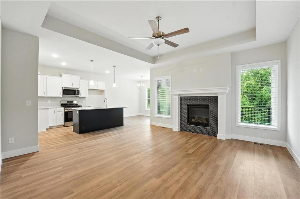 Listing Photo MLS #HMS2532655