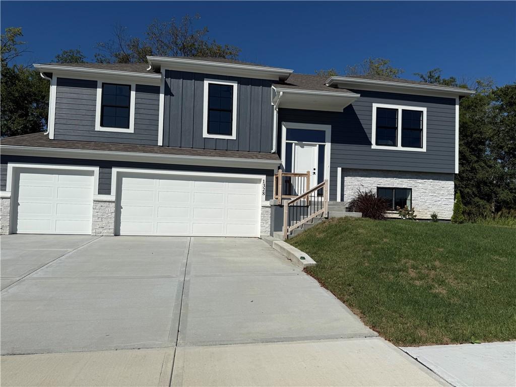 Listing Photo MLS #HMS2534381