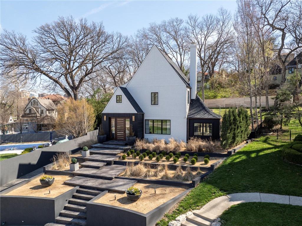 Listing Photo MLS #HMS2535953