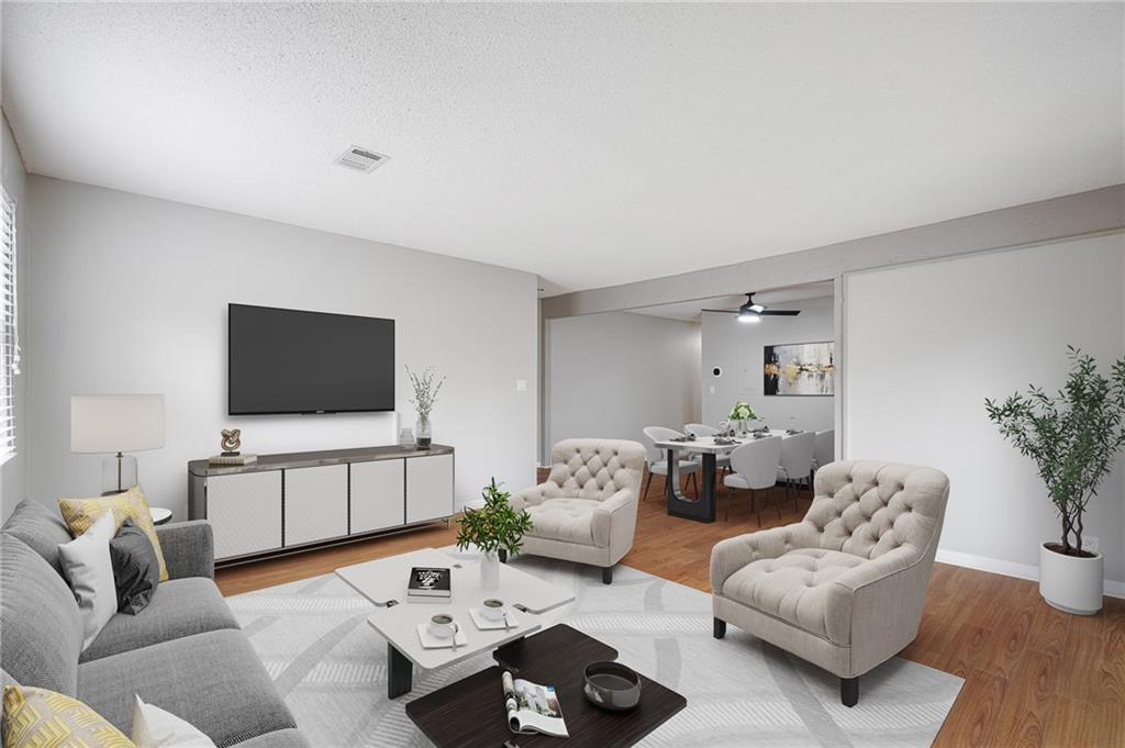 Listing Photo MLS #HMS2538482