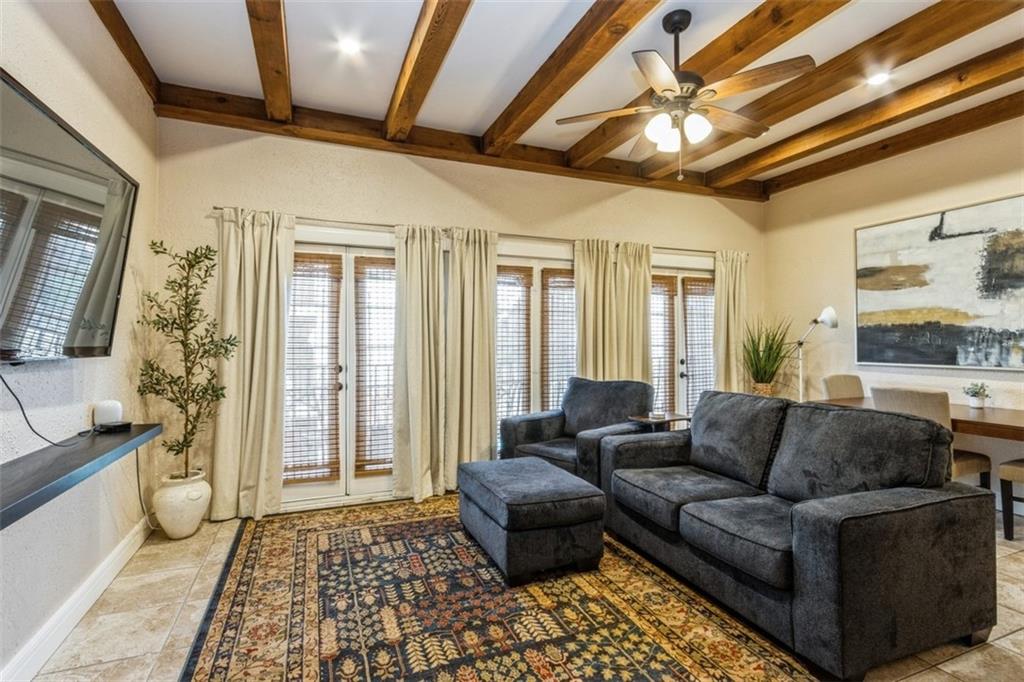 Listing Photo MLS #HMS2539421