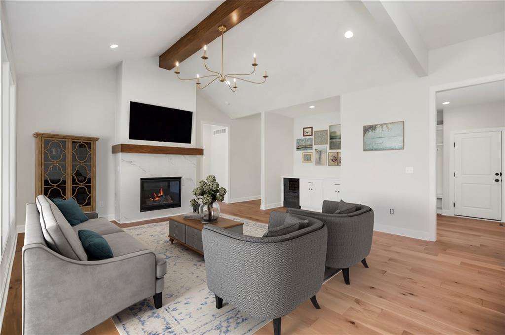 Listing Photo MLS #HMS2546108