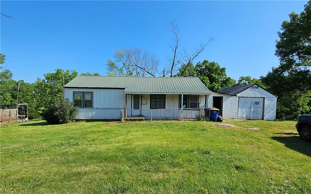 Listing Photo MLS #HMS2550584