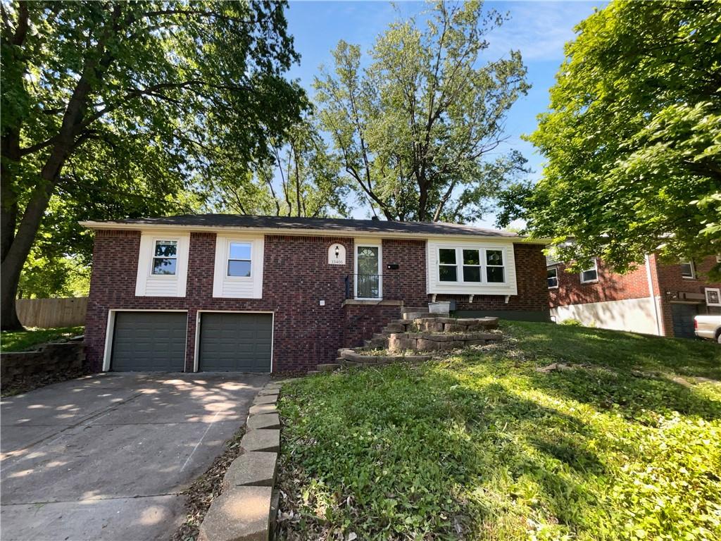 Listing Photo MLS #HMS2551056