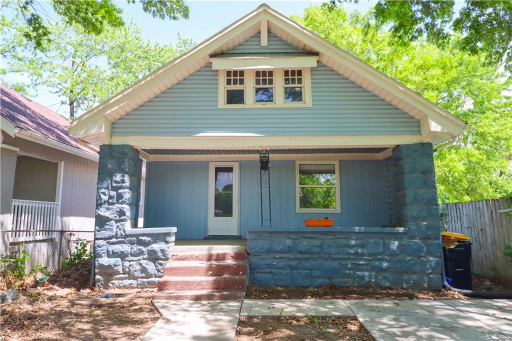 Listing Photo MLS #HMS2553005