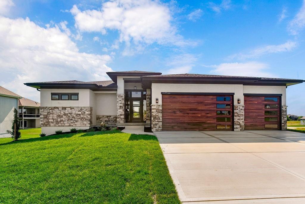 Listing Photo MLS #HMS2555859