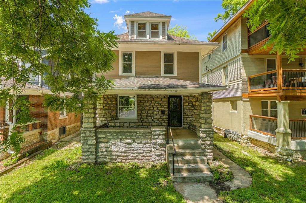 Listing Photo MLS #HMS2555924