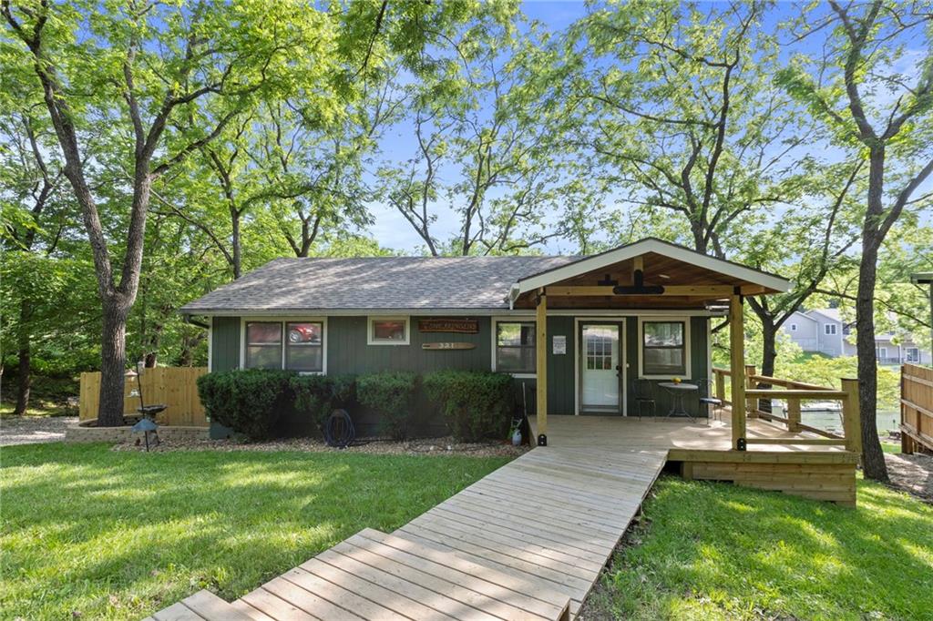 Listing Photo MLS #HMS2556326