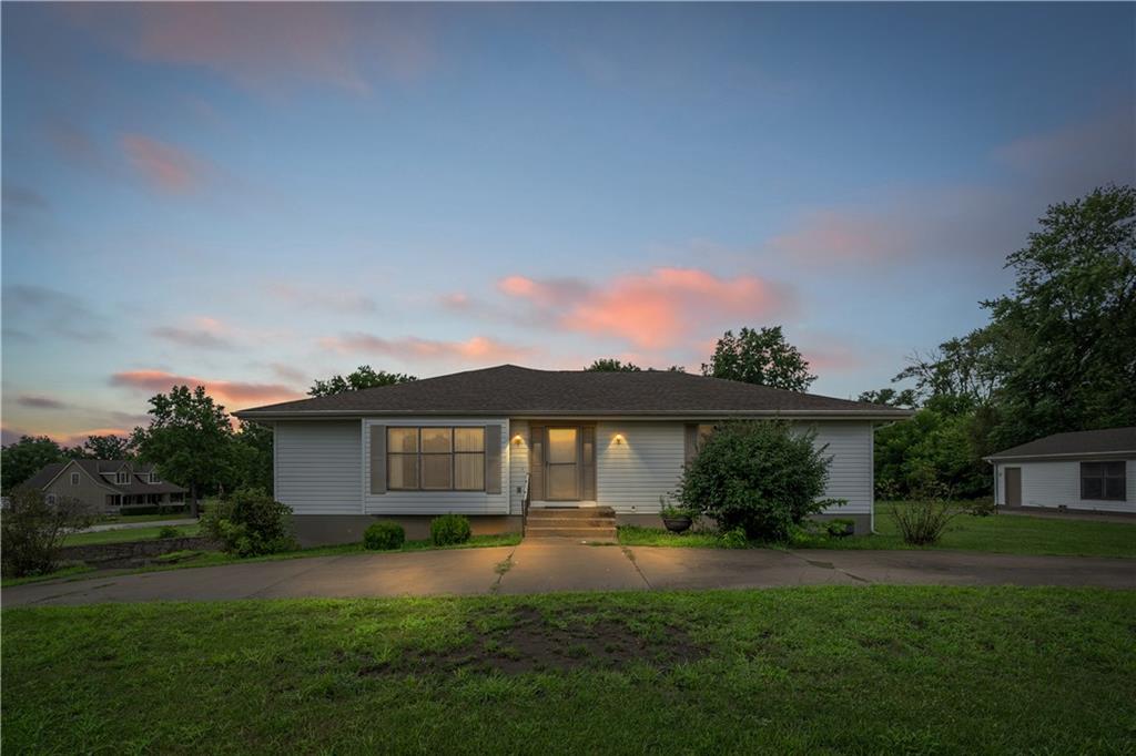 Listing Photo MLS #HMS2560069