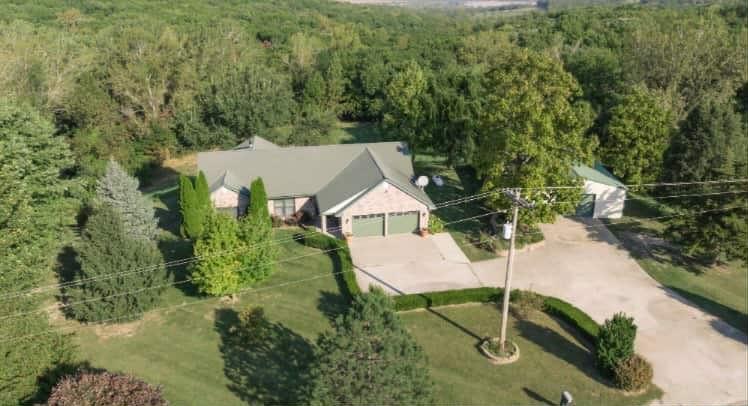 Listing Photo MLS #HMS2560190