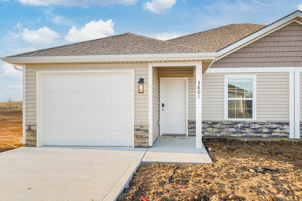 Listing Photo MLS #HMS2561293