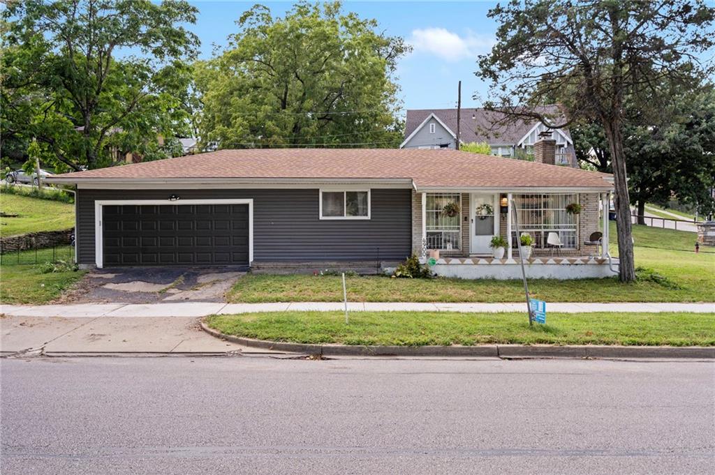 Listing Photo MLS #HMS2563078