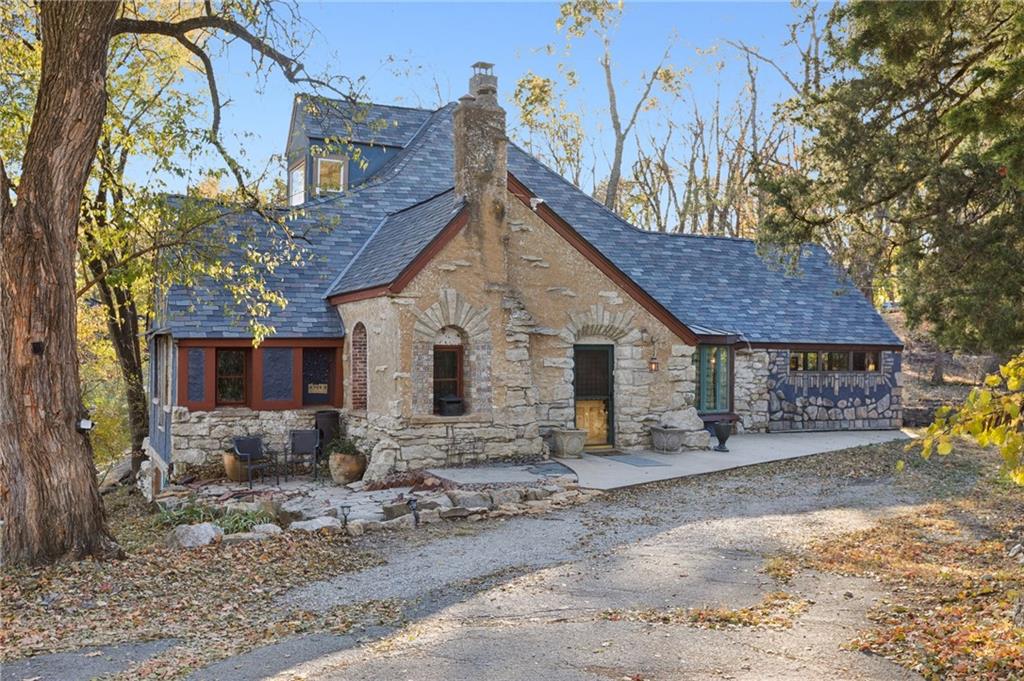 Listing Photo MLS #HMS2563208