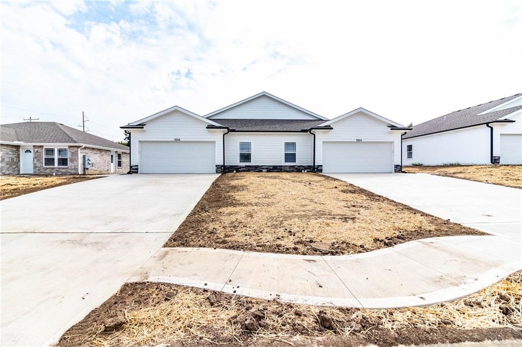 Listing Photo MLS #HMS2565169