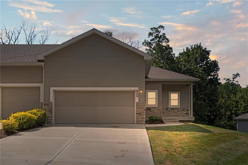 Listing Photo MLS #HMS2566575