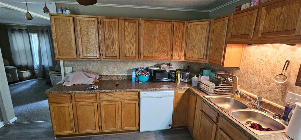 Listing Photo MLS #HMS2568911