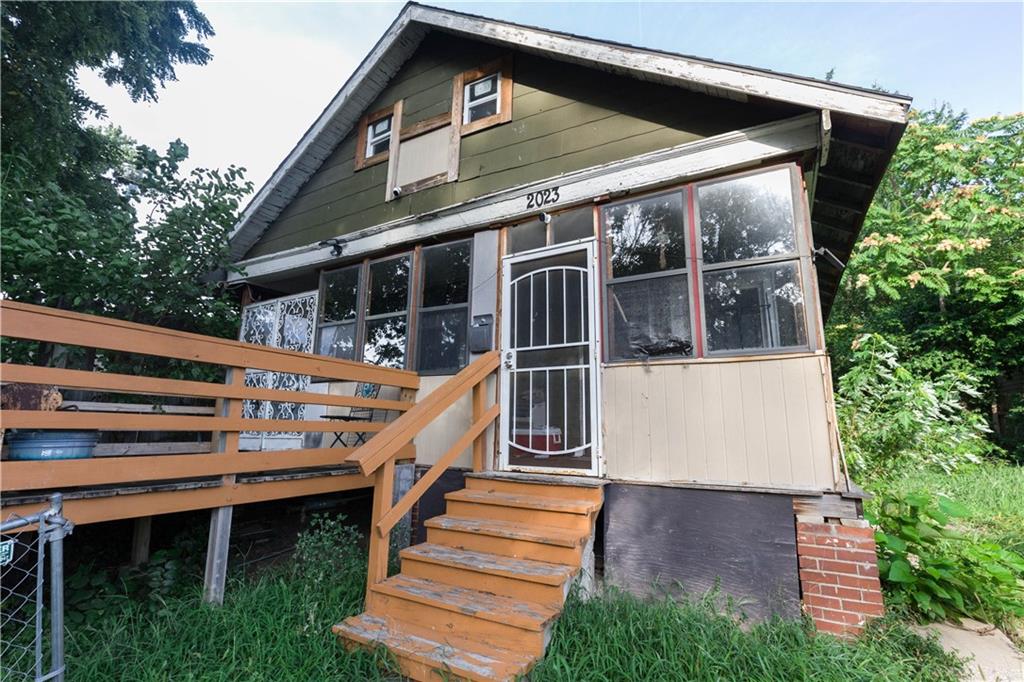 Listing Photo MLS #HMS2569468