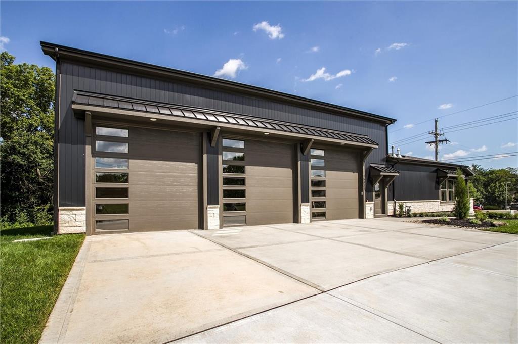 Listing Photo MLS #HMS2570188