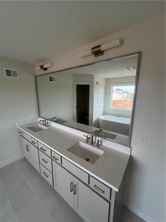 Listing Photo MLS #HMS2570553