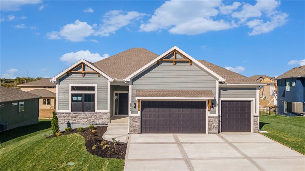 Listing Photo MLS #HMS2570862