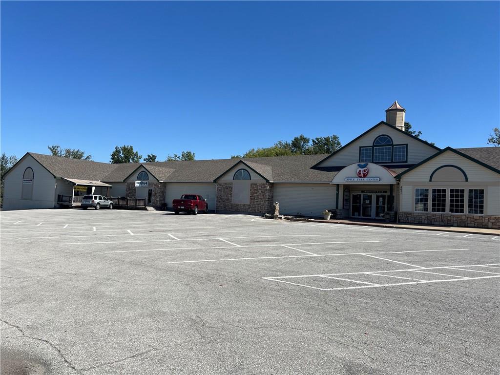 Listing Photo MLS #HMS2571476