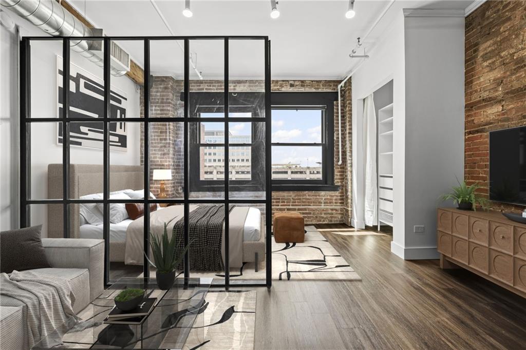 Listing Photo MLS #HMS2571582