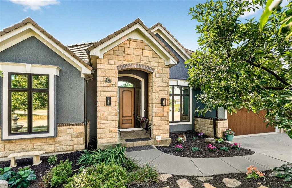 Listing Photo MLS #HMS2572077