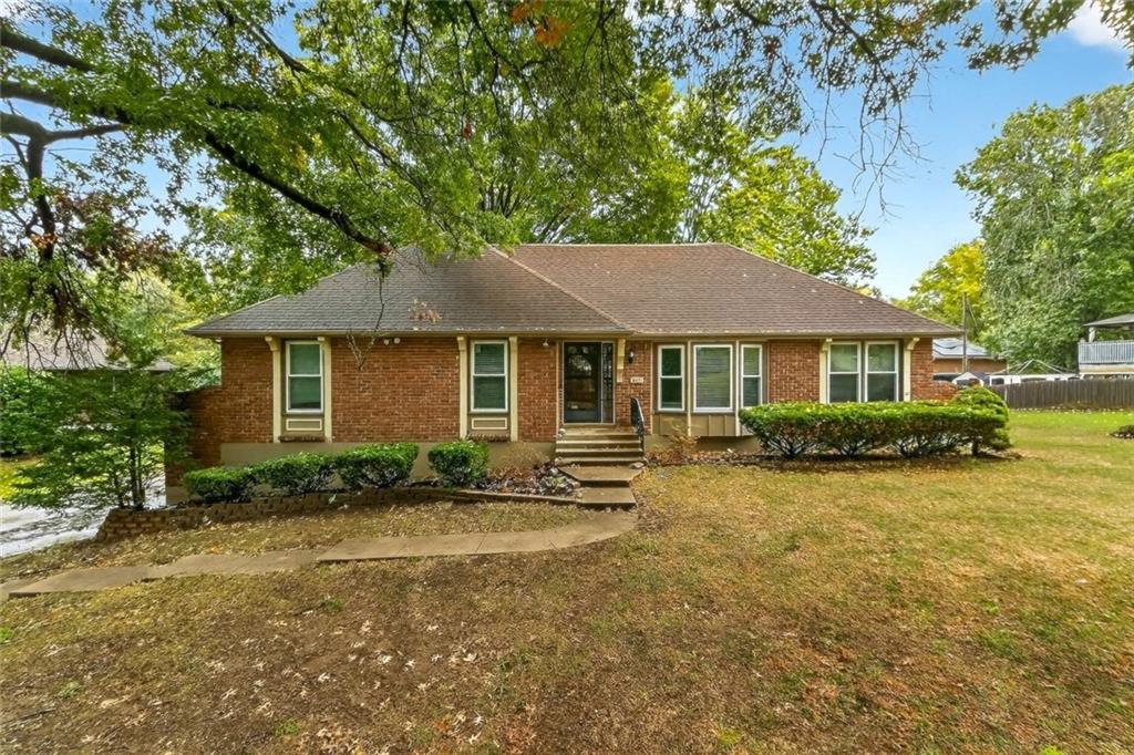 Listing Photo MLS #HMS2573857