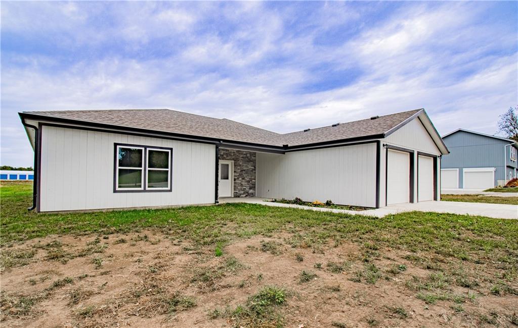 Listing Photo MLS #HMS2574177