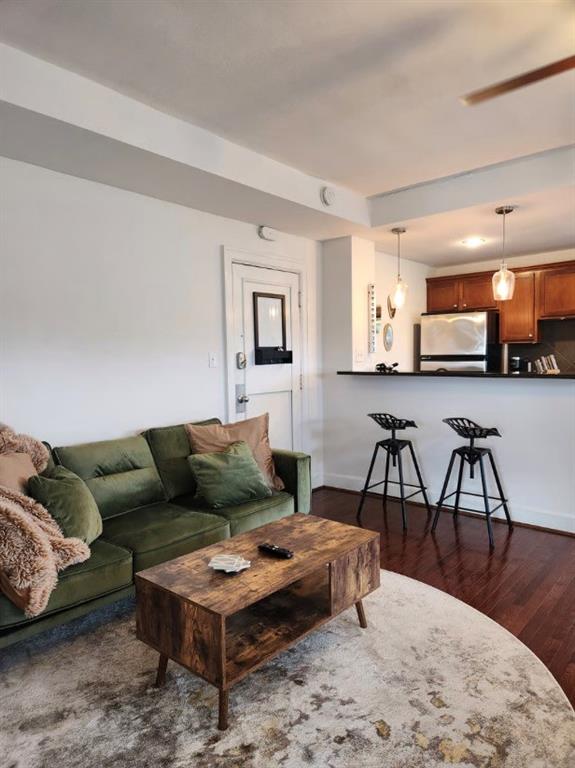 Listing Photo MLS #HMS2575867