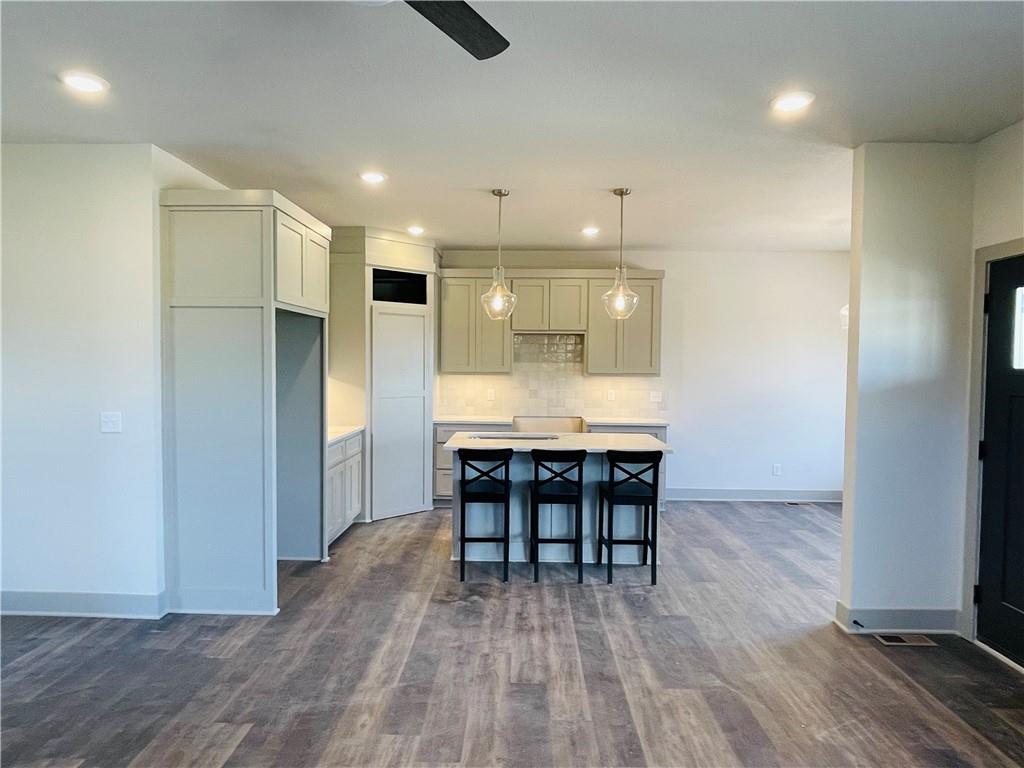 Listing Photo MLS #HMS2576773