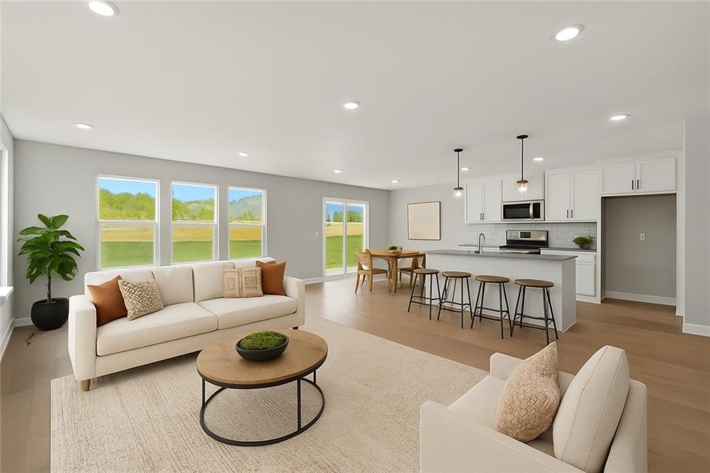 Listing Photo MLS #HMS2576777