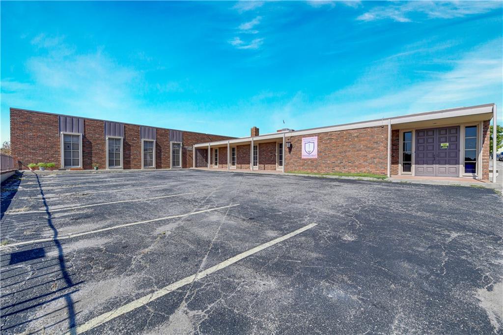 Listing Photo MLS #HMS2577615