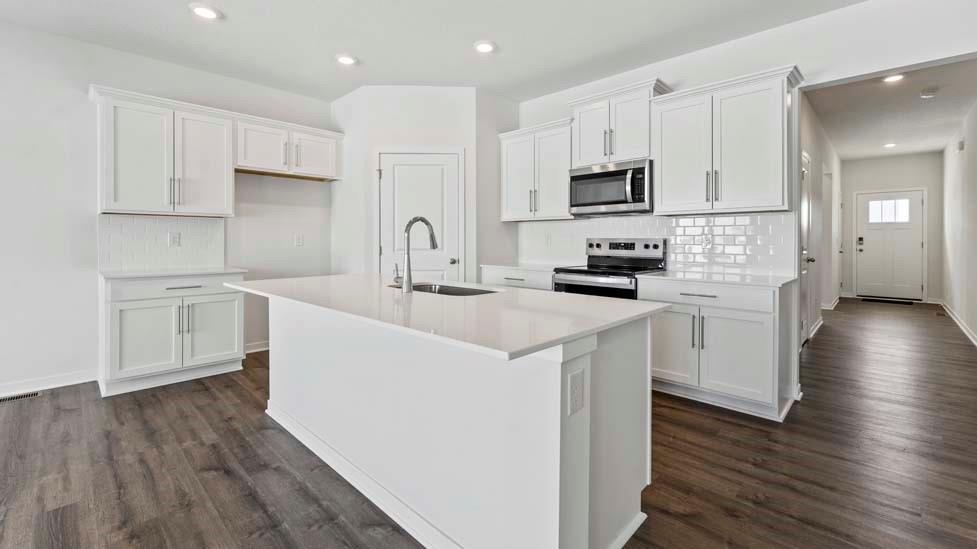 Listing Photo MLS #HMS2578651