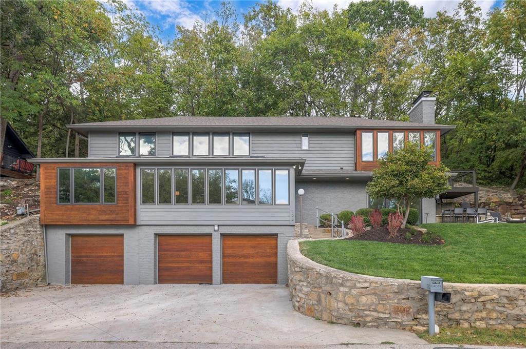 Listing Photo MLS #HMS2578730