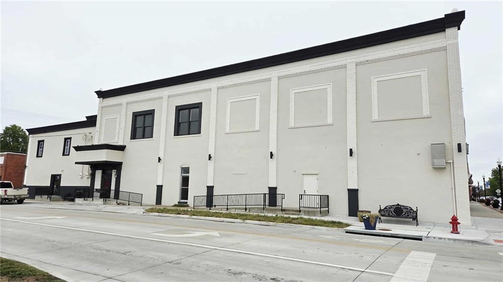 Listing Photo MLS #HMS2581276