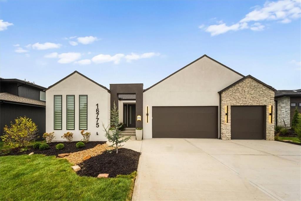 Listing Photo MLS #HMS2581626