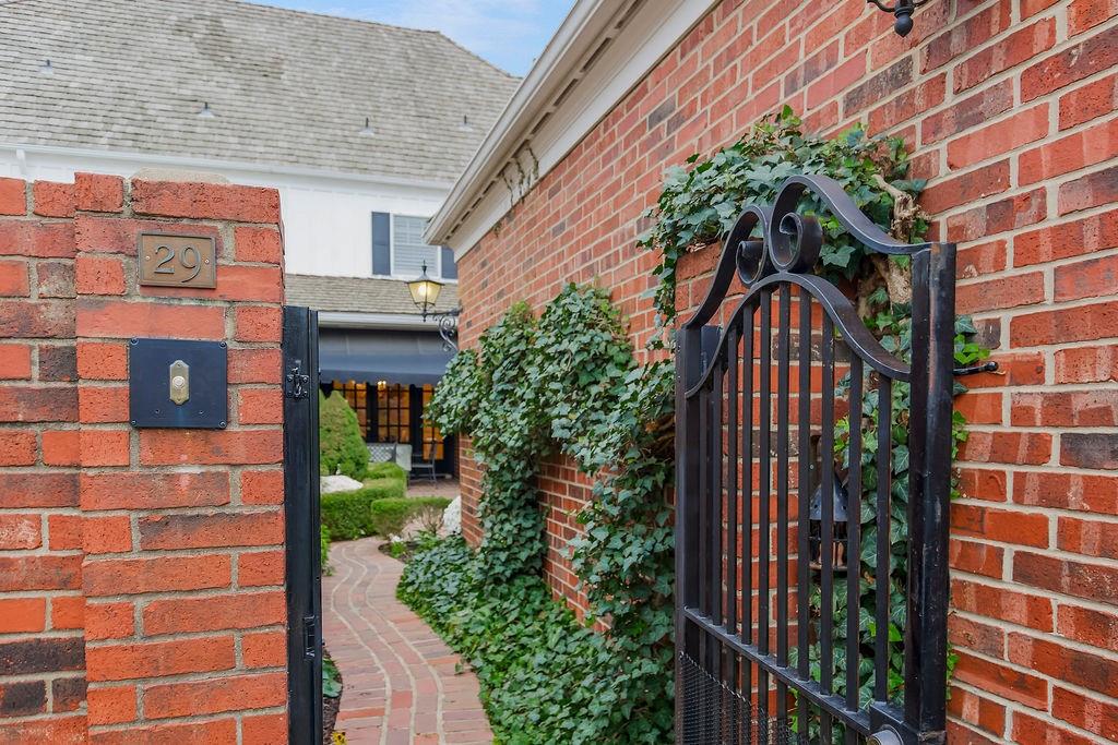 Listing Photo MLS #HMS2582031