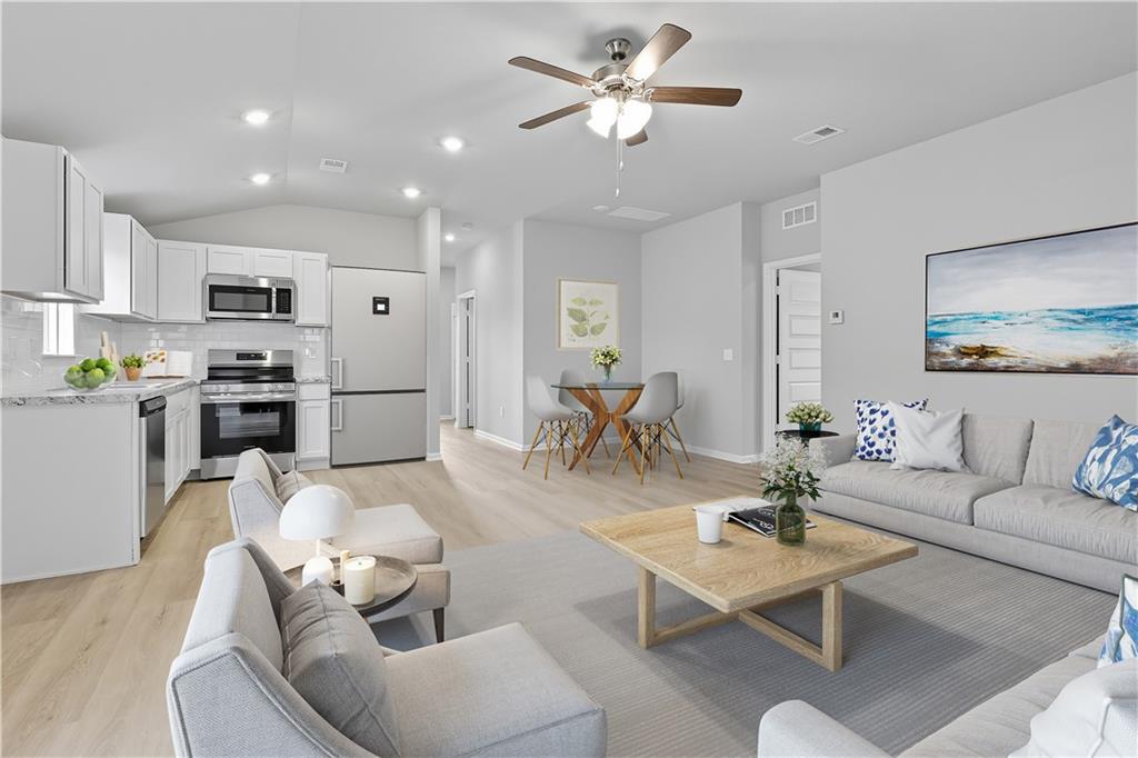 Listing Photo MLS #HMS2582321