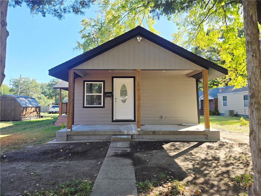 Listing Photo MLS #HMS2583182