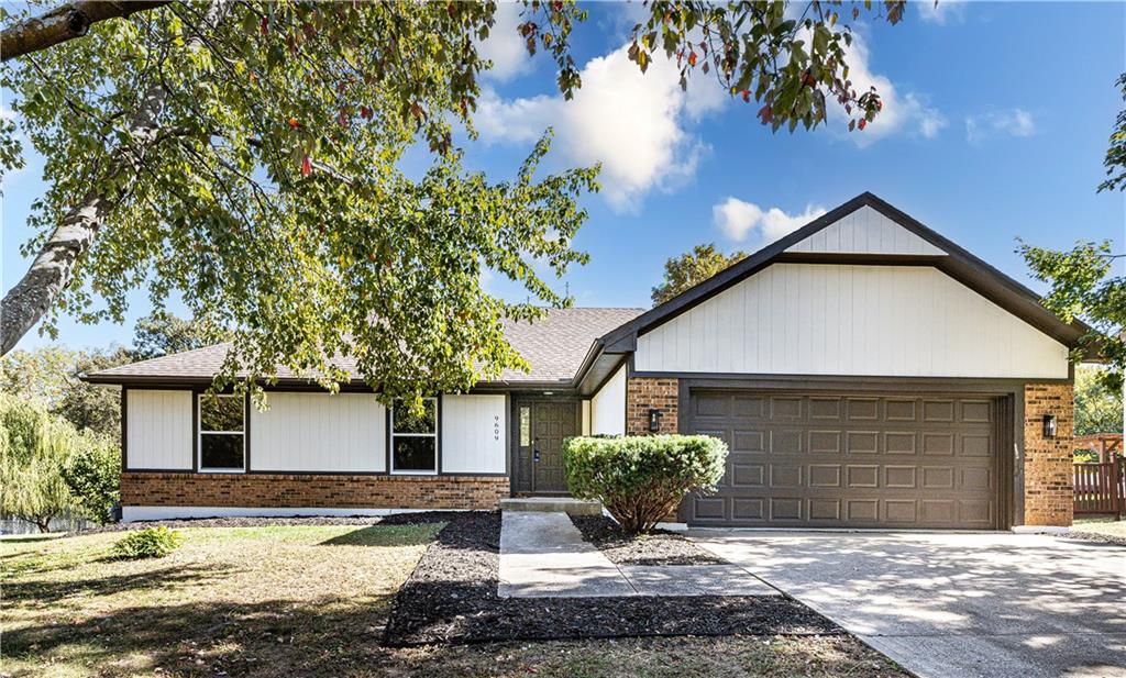 Listing Photo MLS #HMS2583934