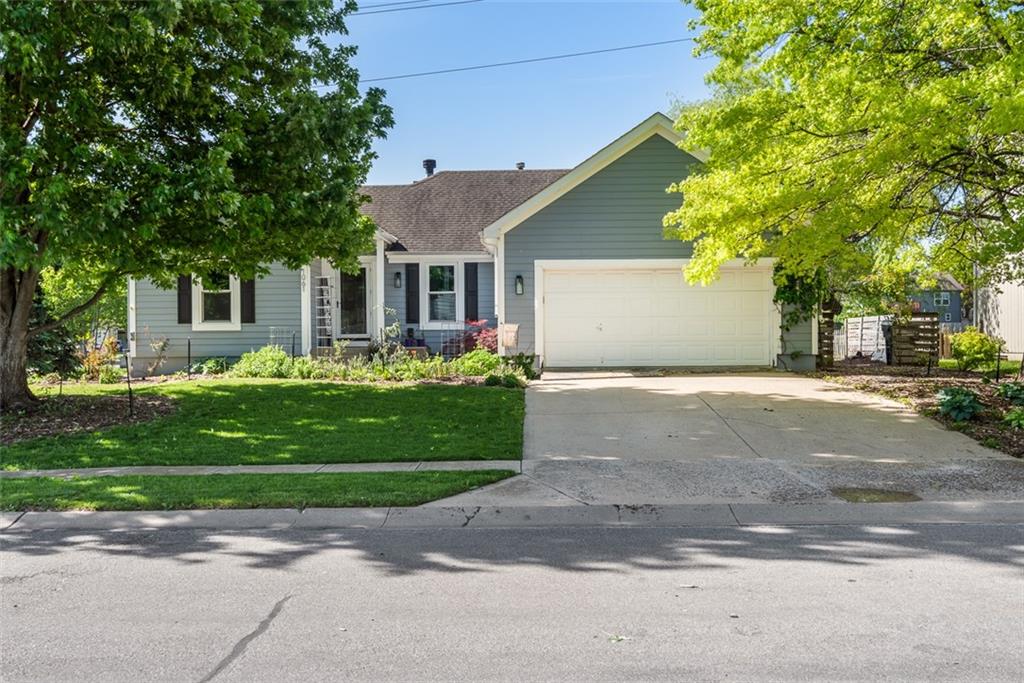 Listing Photo MLS #HMS2584563