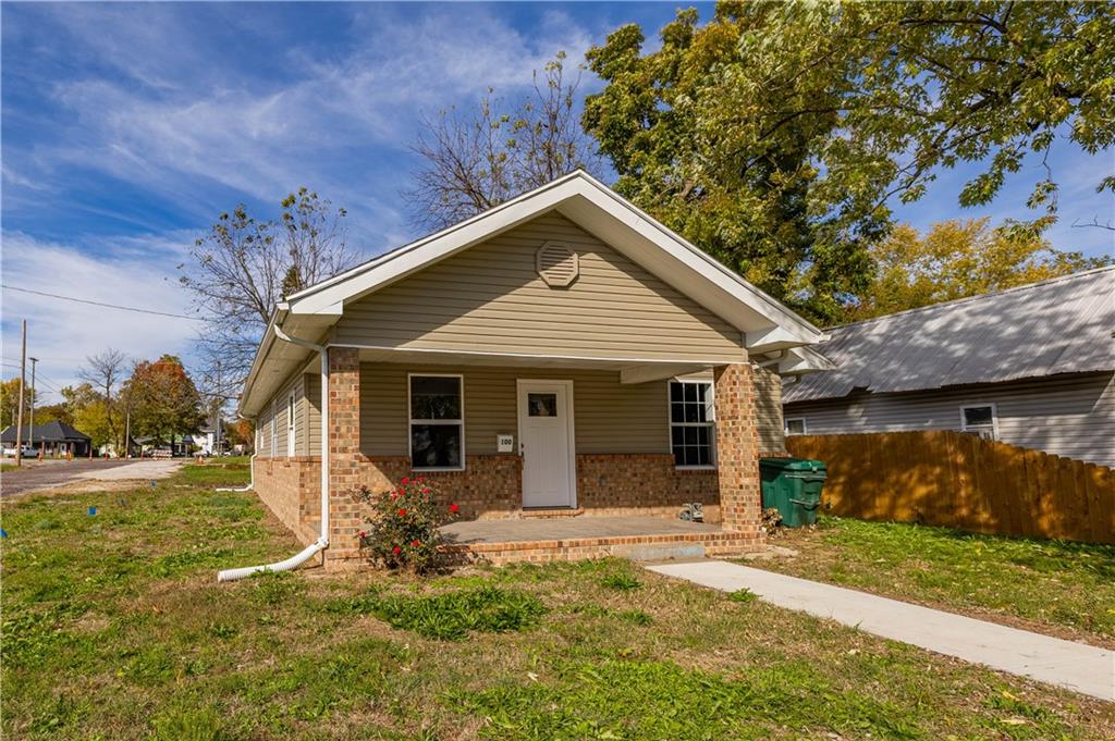 Listing Photo MLS #HMS2584896