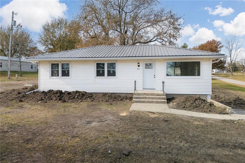 Listing Photo MLS #HMS2587898