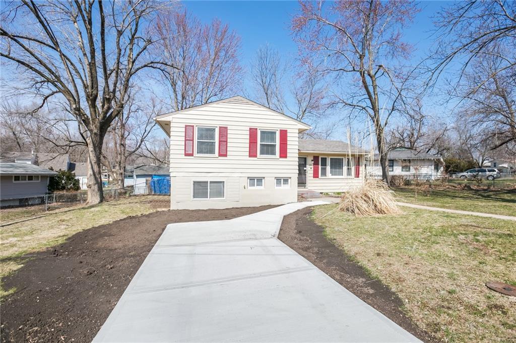 Listing Photo MLS #HMS2588226