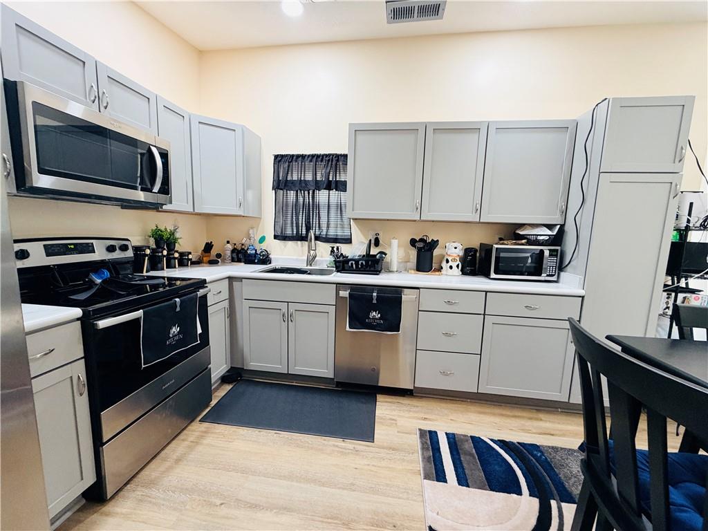 Listing Photo MLS #HMS2588334