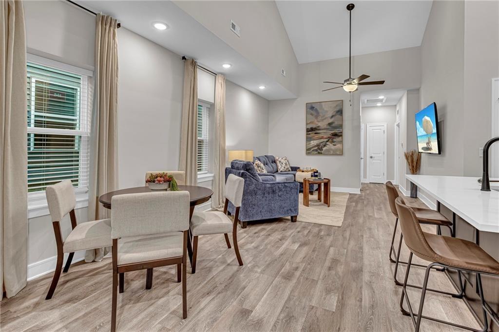 Listing Photo MLS #HMS2588348